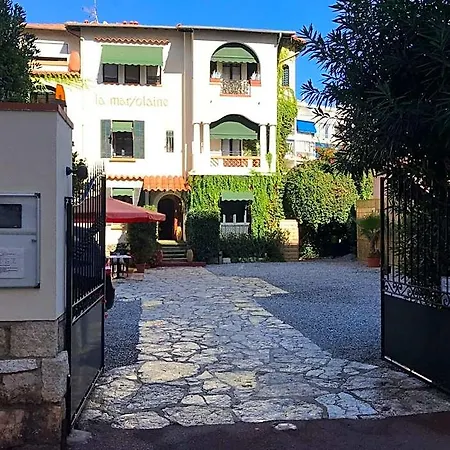 La Marjolaine جوان ليه باه